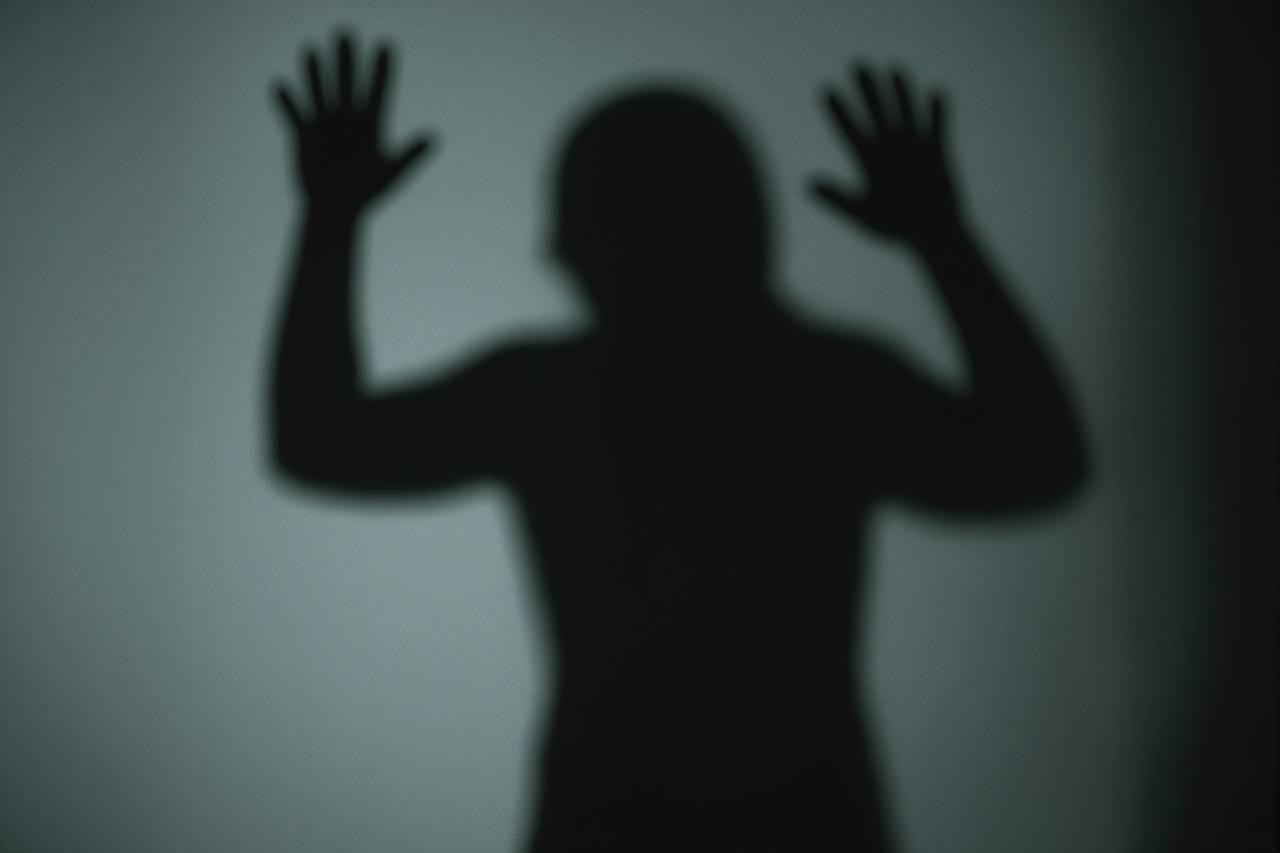 疑似某男星家暴视频流出, wife 身上伤痕清晰可见
